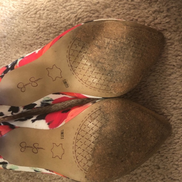 Jessica Simpson heels size 7.5 - Picture 5 of 6